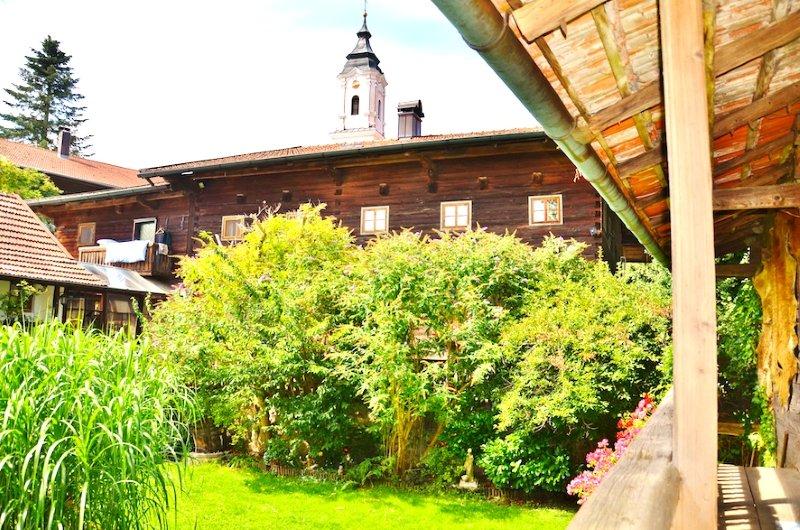 Pilgerhof Haupthaus und Innenhof
